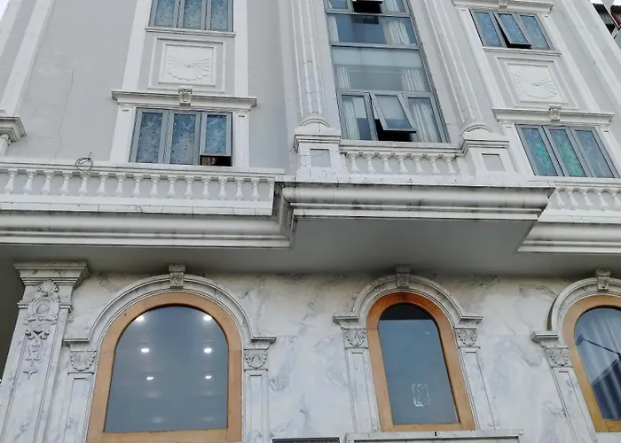Hotel Giathinh